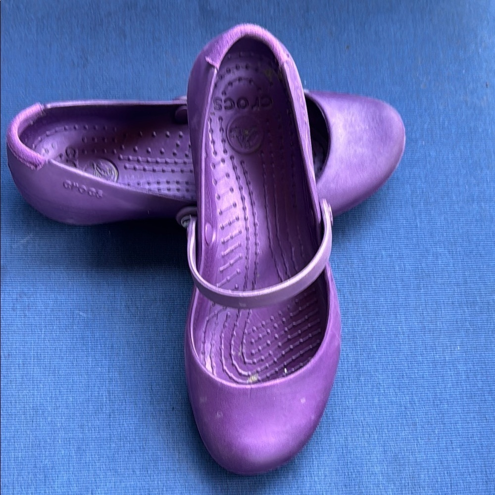 CROCS Purple Slippers Comfort Slip-On Design